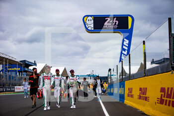 2022-06-07 - RASMUSSEN Oliver (dnk), JONES Edward (gbr), ABERDEIN Jonathan (zaf), JOTA, Oreca 07 - Gibson, portrait during the free practices and qualifying sessions of the 2022 24 Hours of Le Mans, 3rd round of the 2022 FIA World Endurance Championship, on the Circuit de la Sarthe, from June 8 to 12, 2022 in Le Mans, France - 24 HEURES DU MANS 2022 - FREE PRACTICES AND QUALIFYING - ENDURANCE - MOTORS
