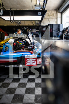 2022-06-08 - 36 NEGRAO André (bra), LAPIERRE Nicolas (fra), VAXIVIERE Matthieu (fra), Alpine Elf Team, Alpine A480 - Gibson, garage, box, during the free practices and qualifying sessions of the 2022 24 Hours of Le Mans, 3rd round of the 2022 FIA World Endurance Championship, on the Circuit de la Sarthe, from June 8 to 12, 2022 in Le Mans, France - 24 HEURES DU MANS 2022 - FREE PRACTICES AND QUALIFYING - ENDURANCE - MOTORS