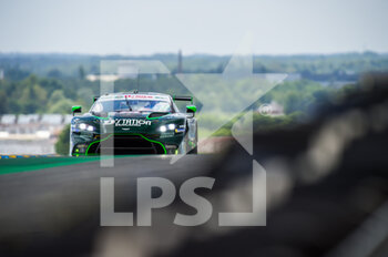 2022-06-08 - 777 HOSHINO Satoshi (jpn), FUJII Tomonobu (jpn), FAAG Charles (gbr), D'Station Racing, Aston Martin Vantage AMR, action during the free practices and qualifying sessions of the 2022 24 Hours of Le Mans, 3rd round of the 2022 FIA World Endurance Championship, on the Circuit de la Sarthe, from June 8 to 12, 2022 in Le Mans, France - 24 HEURES DU MANS 2022 - FREE PRACTICES AND QUALIFYING - ENDURANCE - MOTORS