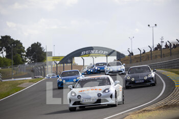 2022-06-08 - Alpine A110 parade during the free practices and qualifying sessions of the 2022 24 Hours of Le Mans, 3rd round of the 2022 FIA World Endurance Championship, on the Circuit de la Sarthe, from June 8 to 12, 2022 in Le Mans, France - 24 HEURES DU MANS 2022 - FREE PRACTICES AND QUALIFYING - ENDURANCE - MOTORS