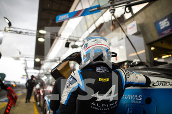 2022-06-08 - LAPIERRE Nicolas (fra), Alpine Elf Team, Alpine A480 - Gibson, portrait, during the free practices and qualifying sessions of the 2022 24 Hours of Le Mans, 3rd round of the 2022 FIA World Endurance Championship, on the Circuit de la Sarthe, from June 8 to 12, 2022 in Le Mans, France - 24 HEURES DU MANS 2022 - FREE PRACTICES AND QUALIFYING - ENDURANCE - MOTORS
