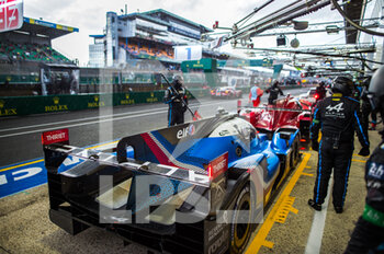 2022-06-08 - 36 NEGRAO André (bra), LAPIERRE Nicolas (fra), VAXIVIERE Matthieu (fra), Alpine Elf Team, Alpine A480 - Gibson, pitlane, during the free practices and qualifying sessions of the 2022 24 Hours of Le Mans, 3rd round of the 2022 FIA World Endurance Championship, on the Circuit de la Sarthe, from June 8 to 12, 2022 in Le Mans, France - 24 HEURES DU MANS 2022 - FREE PRACTICES AND QUALIFYING - ENDURANCE - MOTORS
