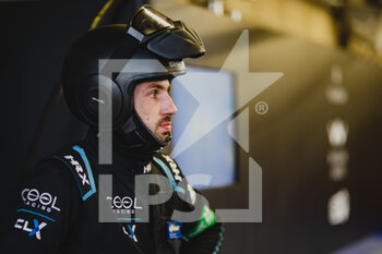 2022-06-08 - Cool Racing, Oreca 07 - Gibson, mechanic, mecanicien during the free practices and qualifying sessions of the 2022 24 Hours of Le Mans, 3rd round of the 2022 FIA World Endurance Championship, on the Circuit de la Sarthe, from June 8 to 12, 2022 in Le Mans, France - 24 HEURES DU MANS 2022 - FREE PRACTICES AND QUALIFYING - ENDURANCE - MOTORS