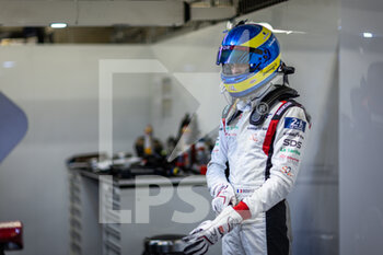 2022-01-19 - BOURDAIS Sébastien (fra), Vector Sport, Oreca 07 - Gibson, portrait during the free practices and qualifying sessions of the 2022 24 Hours of Le Mans, 3rd round of the 2022 FIA World Endurance Championship, on the Circuit de la Sarthe, from June 8 to 12, 2022 in Le Mans, France - 24 HEURES DU MANS 2022 - FREE PRACTICES AND QUALIFYING - ENDURANCE - MOTORS