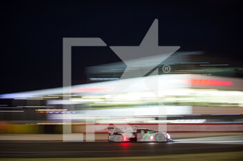 2022-01-19 - 08 BUEMI Sébastien (swi), HARTLEY Brendon (nzl), HIRAKAWA Ryo (jpn), Toyota Gazoo Racing, Toyota GR010 - Hybrid, action, during the free practices and qualifying sessions of the 2022 24 Hours of Le Mans, 3rd round of the 2022 FIA World Endurance Championship, on the Circuit de la Sarthe, from June 8 to 12, 2022 in Le Mans, France - 24 HEURES DU MANS 2022 - FREE PRACTICES AND QUALIFYING - ENDURANCE - MOTORS