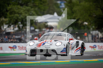 2022-06-09 - 79 MAC NEIL Cooper (usa), ANDLAUER Julien (fra), GIRAUDI Gianluca (ita), Weather Tech Racing, Porsche 911 RSR - 19, action during the free practices and qualifying sessions of the 2022 24 Hours of Le Mans, 3rd round of the 2022 FIA World Endurance Championship, on the Circuit de la Sarthe, from June 8 to 12, 2022 in Le Mans, France - 24 HEURES DU MANS 2022 - FREE PRACTICES AND QUALIFYING - PART 2 - ENDURANCE - MOTORS
