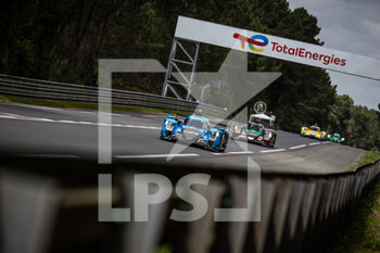 2022-06-09 - 47 FLOERSCH Sophia (ger), FALB John (usa), AITKEN Jack (gbr), Algarve Pro Racing, Oreca 07 - Gibson, action during the free practices and qualifying sessions of the 2022 24 Hours of Le Mans, 3rd round of the 2022 FIA World Endurance Championship, on the Circuit de la Sarthe, from June 8 to 12, 2022 in Le Mans, France - 24 HEURES DU MANS 2022 - FREE PRACTICES AND QUALIFYING - PART 2 - ENDURANCE - MOTORS