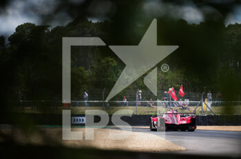 2022-06-09 - 01 WADOUX Lilou (fra), OGIER Sébastien (fra), MILESI Charles (fra), Richard Mille Racing Team, Oreca 07 - Gibson, action, during the free practices and qualifying sessions of the 2022 24 Hours of Le Mans, 3rd round of the 2022 FIA World Endurance Championship, on the Circuit de la Sarthe, from June 8 to 12, 2022 in Le Mans, France - 24 HEURES DU MANS 2022 - FREE PRACTICES AND QUALIFYING - PART 2 - ENDURANCE - MOTORS