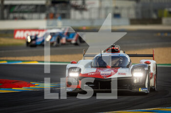 2022-06-09 - 07 CONWAY Mike (gbr), KOBAYASHI Kamui (jpn), LOPEZ Jose Maria (arg), Toyota Gazoo Racing, Toyota GR010 - Hybrid, action during the free practices and qualifying sessions of the 2022 24 Hours of Le Mans, 3rd round of the 2022 FIA World Endurance Championship, on the Circuit de la Sarthe, from June 8 to 12, 2022 in Le Mans, France - 24 HEURES DU MANS 2022 - FREE PRACTICES AND QUALIFYING - PART 2 - ENDURANCE - MOTORS