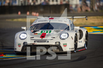 2022-06-09 - 91 BRUNI Gianmaria (ita), LIETZ Richard (aut), MAKOWIECKI Frederic (fra), Porsche GT Team, Porsche 911 RSR - 19, action during the free practices and qualifying sessions of the 2022 24 Hours of Le Mans, 3rd round of the 2022 FIA World Endurance Championship, on the Circuit de la Sarthe, from June 8 to 12, 2022 in Le Mans, France - 24 HEURES DU MANS 2022 - FREE PRACTICES AND QUALIFYING - PART 2 - ENDURANCE - MOTORS