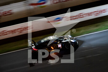 2022-06-09 - 99 FERRIOL Rob (usa), LEGGE Katherine (gbr), DE LEENER Adrien (bel), Hardpoint Motorsport, Porsche 911 RSR - 19, action during the free practices and qualifying sessions of the 2022 24 Hours of Le Mans, 3rd round of the 2022 FIA World Endurance Championship, on the Circuit de la Sarthe, from June 8 to 12, 2022 in Le Mans, France - 24 HEURES DU MANS 2022 - FREE PRACTICES AND QUALIFYING - PART 2 - ENDURANCE - MOTORS
