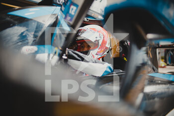 2022-06-09 - YE Yifei (chn), Cool Racing, Oreca 07 - Gibson, portrait during the free practices and qualifying sessions of the 2022 24 Hours of Le Mans, 3rd round of the 2022 FIA World Endurance Championship, on the Circuit de la Sarthe, from June 8 to 12, 2022 in Le Mans, France - 24 HEURES DU MANS 2022 - FREE PRACTICES AND QUALIFYING - ENDURANCE - MOTORS