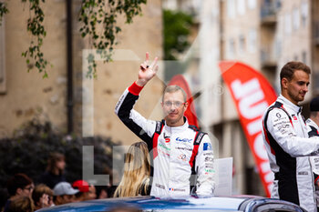 2022-06-10 - BOURDAIS Sébastien (fra), Vector Sport, Oreca 07 - Gibson, portrait during the Parade of the 2022 24 Hours of Le Mans, 3rd round of the 2022 FIA World Endurance Championship, on the Circuit de la Sarthe, on June 10, 2022 in Le Mans, France - 24 HEURES DU MANS 2022 - PARADE - ENDURANCE - MOTORS
