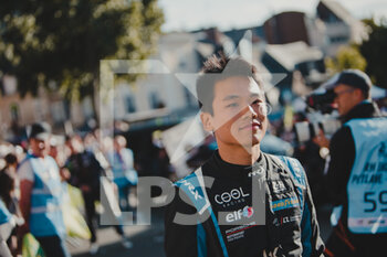 2022-06-10 - YE Yifei (chn), Cool Racing, Oreca 07 - Gibson, portrait during the Parade of the 2022 24 Hours of Le Mans, 3rd round of the 2022 FIA World Endurance Championship, on the Circuit de la Sarthe, on June 10, 2022 in Le Mans, France - 24 HEURES DU MANS 2022 - PARADE - ENDURANCE - MOTORS