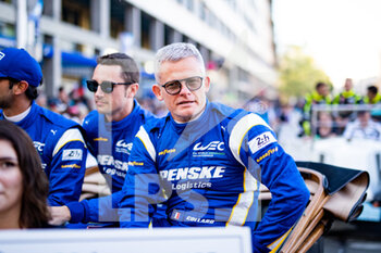2022-06-10 - COLLARD Emmanuel (fra), Team Penske, Oreca 07 - Gibson, portrait during the Parade of the 2022 24 Hours of Le Mans, 3rd round of the 2022 FIA World Endurance Championship, on the Circuit de la Sarthe, on June 10, 2022 in Le Mans, France - 24 HEURES DU MANS 2022 - PARADE - ENDURANCE - MOTORS