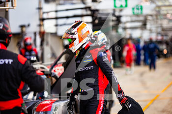 2022-06-11 - CHATIN Paul-Loup (fra), IDEC Sport, Oreca 07 - Gibson, portrait during the 2022 24 Hours of Le Mans, 3rd round of the 2022 FIA World Endurance Championship, on the Circuit de la Sarthe, from June 11 to 12, 2022 in Le Mans, France - 24 HEURES DU MANS 2022 - PART 1 - ENDURANCE - MOTORS