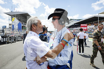 2022-06-11 - GLICKENHAUS Jim (usa), Owner of Glickenhaus Racing, portrait with ICKX Jacky during the 2022 24 Hours of Le Mans, 3rd round of the 2022 FIA World Endurance Championship, on the Circuit de la Sarthe, from June 11 to 12, 2022 in Le Mans, France - 24 HEURES DU MANS 2022 - PART 1 - ENDURANCE - MOTORS