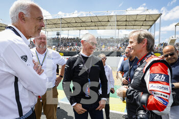 2022-06-11 - FINOT Jean-Marc with Stellantis CEO TAVARES Carlos and VASSELON Pascal (fra), technical director of Toyota Gazoo racing, portait during the 2022 24 Hours of Le Mans, 3rd round of the 2022 FIA World Endurance Championship, on the Circuit de la Sarthe, from June 11 to 12, 2022 in Le Mans, France - 24 HEURES DU MANS 2022 - PART 1 - ENDURANCE - MOTORS