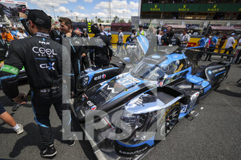 2022-06-11 - 37 YE Yifei (chn), TAYLOR Ricky (usa), KRUETTEN Niklas (ger), Cool Racing, Oreca 07 - Gibson, starting grid, grille de depart, during the 2022 24 Hours of Le Mans, 3rd round of the 2022 FIA World Endurance Championship, on the Circuit de la Sarthe, from June 11 to 12, 2022 in Le Mans, France - 24 HEURES DU MANS 2022 - PART 1 - ENDURANCE - MOTORS