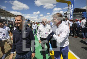 2022-06-11 - DE CHAUNAC Hugues (fra), President of Oreca, portrait with his son Raphael and TAFFIN Rémy during the 2022 24 Hours of Le Mans, 3rd round of the 2022 FIA World Endurance Championship, on the Circuit de la Sarthe, from June 11 to 12, 2022 in Le Mans, France - 24 HEURES DU MANS 2022 - PART 1 - ENDURANCE - MOTORS