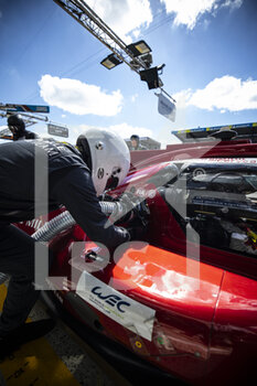 2022-06-11 - 01 WADOUX Lilou (fra), OGIER Sébastien (fra), MILESI Charles (fra), Richard Mille Racing Team, Oreca 07 - Gibson, action, pit stop during the 2022 24 Hours of Le Mans, 3rd round of the 2022 FIA World Endurance Championship, on the Circuit de la Sarthe, from June 11 to 12, 2022 in Le Mans, France - 24 HEURES DU MANS 2022 - PART 1 - ENDURANCE - MOTORS
