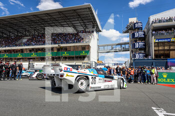 2022-06-11 - starting grid, grille de depart, TOYOTA during the 2022 24 Hours of Le Mans, 3rd round of the 2022 FIA World Endurance Championship, on the Circuit de la Sarthe, from June 11 to 12, 2022 in Le Mans, France - 24 HEURES DU MANS 2022 - PART 1 - ENDURANCE - MOTORS
