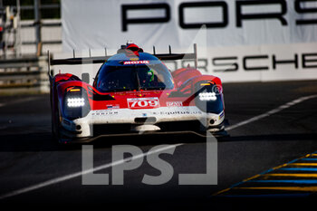 2022-06-11 - 709 BRISCOE Ryan (aus), WESTBROOK Richard (gbr), MAILLEUX Franck (fra), Glickenhaus Racing, Glickenhaus 007 LMH, action during the 2022 24 Hours of Le Mans, 3rd round of the 2022 FIA World Endurance Championship, on the Circuit de la Sarthe, from June 11 to 12, 2022 in Le Mans, France - 24 HEURES DU MANS 2022 - PART 1 - ENDURANCE - MOTORS