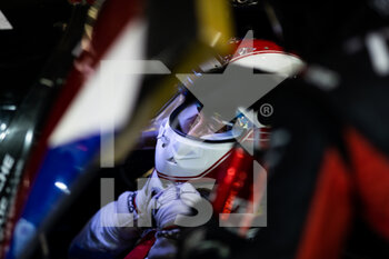 2022-06-11 - 13 VAN DER HELM Tijmen (nld), TDS Racing x Vaillante, Oreca 07 - Gibson, action pitlane, during the 2022 24 Hours of Le Mans, 3rd round of the 2022 FIA World Endurance Championship, on the Circuit de la Sarthe, from June 11 to 12, 2022 in Le Mans, France - 24 HEURES DU MANS 2022 - PART 1 - ENDURANCE - MOTORS