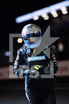 2022-06-11 - FLOERSCH Sophia (ger), Algarve Pro Racing, Oreca 07 - Gibson, pitlane, during the 2022 24 Hours of Le Mans, 3rd round of the 2022 FIA World Endurance Championship, on the Circuit de la Sarthe, from June 11 to 12, 2022 in Le Mans, France - 24 HEURES DU MANS 2022 - PART 1 - ENDURANCE - MOTORS