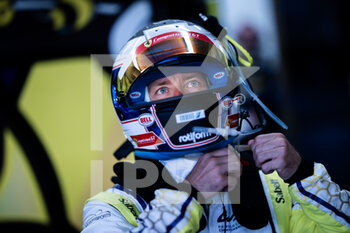 2022-06-11 - BIRD Sam (gbr), Riley Motorsport, Ferrari 488 GTE Evo, portrait pitlane, during the 2022 24 Hours of Le Mans, 3rd round of the 2022 FIA World Endurance Championship, on the Circuit de la Sarthe, from June 11 to 12, 2022 in Le Mans, France - 24 HEURES DU MANS 2022 - PART 1 - ENDURANCE - MOTORS