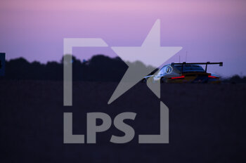 2022-06-12 - 88 POORDAD Fred (usa), LINDSEY Patrick (usa), HEYLEN Jan (bel), Dempsey-Proton Racing, Porsche 911 RSR - 19, action during the 2022 24 Hours of Le Mans, 3rd round of the 2022 FIA World Endurance Championship, on the Circuit de la Sarthe, from June 11 to 12, 2022 in Le Mans, France - 24 HEURES DU MANS 2022 - PART 2 - ENDURANCE - MOTORS