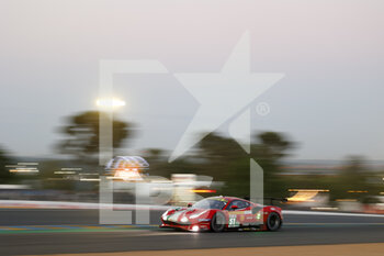 2022-06-12 - 51 PIER GUIDI Alessandro (ita), CALADO James (gbr), SERRA Daniel (bra), AF Corse, Ferrari 488 GTE EVO, action during the 2022 24 Hours of Le Mans, 3rd round of the 2022 FIA World Endurance Championship, on the Circuit de la Sarthe, from June 11 to 12, 2022 in Le Mans, France - Photo: Frederic Le Floc’h / DPPI - 24 HEURES DU MANS 2022 - PART 2 - ENDURANCE - MOTORS