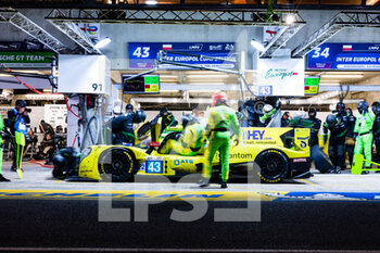 2022-06-12 - 43 HEINEMEIER-HANSSON David (dnk), SCHERER Fabio (swi), FITTIPALDI Pietro (bra), Inter Europol Competition, Oreca 07 - Gibson, pitlane, during the 2022 24 Hours of Le Mans, 3rd round of the 2022 FIA World Endurance Championship, on the Circuit de la Sarthe, from June 11 to 12, 2022 in Le Mans, France - 24 HEURES DU MANS 2022 - PART 2 - ENDURANCE - MOTORS