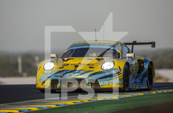 2022-06-12 - 88 POORDAD Fred (usa), LINDSEY Patrick (usa), HEYLEN Jan (bel), Dempsey-Proton Racing, Porsche 911 RSR - 19, action during the 2022 24 Hours of Le Mans, 3rd round of the 2022 FIA World Endurance Championship, on the Circuit de la Sarthe, from June 11 to 12, 2022 in Le Mans, France - 24 HEURES DU MANS 2022 - PART 2 - ENDURANCE - MOTORS