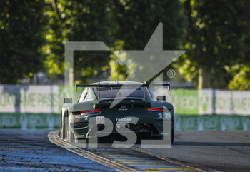 2022-06-12 - 93 FASSBENDER Michael (irl), CAMPBELL Matt (aus), ROBICHON Zacharie (can), Proton Competition, Porsche 911 RSR - 19, action during the 2022 24 Hours of Le Mans, 3rd round of the 2022 FIA World Endurance Championship, on the Circuit de la Sarthe, from June 11 to 12, 2022 in Le Mans, France - 24 HEURES DU MANS 2022 - PART 2 - ENDURANCE - MOTORS