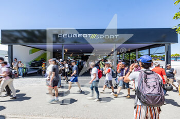 2022-06-12 - Stand Peugeot Sport, Village, ambiance during the 2022 24 Hours of Le Mans, 3rd round of the 2022 FIA World Endurance Championship, on the Circuit de la Sarthe, from June 11 to 12, 2022 in Le Mans, France - 24 HEURES DU MANS 2022 - PART 2 - ENDURANCE - MOTORS