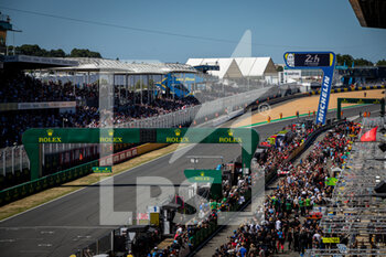 2022-06-10 - Public during the 2022 24 Hours of Le Mans, 3rd round of the 2022 FIA World Endurance Championship, on the Circuit de la Sarthe, from June 11 to 12, 2022 in Le Mans, France - 24 HEURES DU MANS 2022 - PART 2 - ENDURANCE - MOTORS