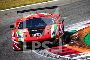 2022-06-30 - 33 Crestani Fabrizio (ita), HOOK Christian (ger), TUNJO Oscar (col), Rinaldi Racing, Ferrari 488 GTE, action during the 4 Hours of Monza 2022, 3rd round of the 2022 European Le Mans Series on the Autodromo Nazionale di Monza from July 1 to 3, in Monza, Italy - AUTO - ELMS - 4 HOURS OF MONZA 2022 - ENDURANCE - MOTORS