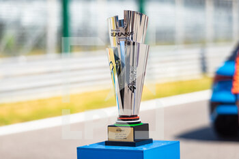 2022-07-03 - Ambiance trophy during the 4 Hours of Monza 2022, 3rd round of the 2022 European Le Mans Series on the Autodromo Nazionale di Monza from July 1 to 3, in Monza, Italy - AUTO - ELMS - 4 HOURS OF MONZA 2022 - ENDURANCE - MOTORS