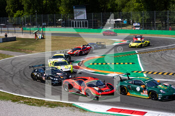 2022-07-03 - 93 FASSBENDER Michael (irl), LIETZ Richard (aut), ROBICHON Zacharie (can), , Proton Competition, Porsche 911 RSR-19, action 32 EHRET Pierre (ger), VARRONE Nicolas (arg), GIDLEY Memo (mex), Rinaldi Racing, Ferrari 488 GTE, action Start during the 4 Hours of Monza 2022, 3rd round of the 2022 European Le Mans Series on the Autodromo Nazionale di Monza from July 1 to 3, in Monza, Italy - AUTO - ELMS - 4 HOURS OF MONZA 2022 - ENDURANCE - MOTORS
