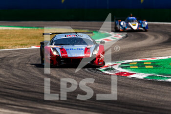 2022-07-03 - 66 PETROBELLI Giacomo (ita), HUDSPETH Sean (sin), PAYNE Matthew (nzl), JMW Motorsport, Ferrari 488 GTE, action during the 4 Hours of Monza 2022, 3rd round of the 2022 European Le Mans Series on the Autodromo Nazionale di Monza from July 1 to 3, in Monza, Italy - AUTO - ELMS - 4 HOURS OF MONZA 2022 - ENDURANCE - MOTORS