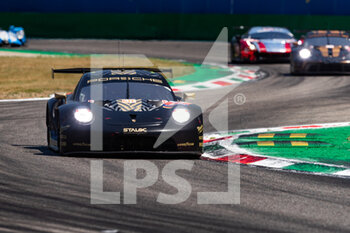 2022-07-03 - 77 BRUNI Gianmaria (ita), FERRARI Lorenzo (ita), RIED Christian (ger), Proton Competition, Porsche 911 RSR-19, action during the 4 Hours of Monza 2022, 3rd round of the 2022 European Le Mans Series on the Autodromo Nazionale di Monza from July 1 to 3, in Monza, Italy - AUTO - ELMS - 4 HOURS OF MONZA 2022 - ENDURANCE - MOTORS