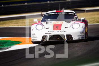 2022-07-09 - 56 IRIBE Brendan (usa), MILLROY Ollie (gbr), BARNICOAT Ben (gbr), Team Project 1, Porsche 911 RSR - 19, action during the 6 Hours of Monza 2022, 4th round of the 2022 FIA World Endurance Championship on the Autodromo Nazionale di Monza from July 8 to 10, 2022 in Monza, Italy - AUTO - FIA WEC - 6 HOURS OF MONZA 2022 - ENDURANCE - MOTORS