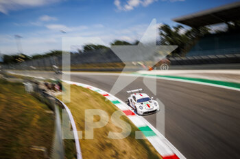 2022-07-09 - 91 BRUNI Gianmaria (ita), MAKOWIECKI Frederic (fra), Porsche GT Team, Porsche 911 RSR - 19, action during the 6 Hours of Monza 2022, 4th round of the 2022 FIA World Endurance Championship on the Autodromo Nazionale di Monza from July 8 to 10, 2022 in Monza, Italy - AUTO - FIA WEC - 6 HOURS OF MONZA 2022 - ENDURANCE - MOTORS