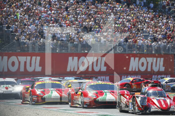 2022-07-10 - 51 PIER GUIDI Alessandro (ita), CALADO James (gbr), AF Corse, Ferrari 488 GTE EVO, action, 52 MOLINA Miguel (spa), FUOCO Antonio (ita), AF Corse, Ferrari 488 GTE EVO, action, start of the race, depart,, during the 6 Hours of Monza 2022, 4th round of the 2022 FIA World Endurance Championship on the Autodromo Nazionale di Monza from July 8 to 10, 2022 in Monza, Italy - AUTO - FIA WEC - 6 HOURS OF MONZA 2022 - ENDURANCE - MOTORS