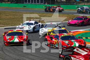 2022-07-10 - Start of the race: 51 PIER GUIDI Alessandro (ita), CALADO James (gbr), AF Corse, Ferrari 488 GTE EVO, 52 MOLINA Miguel (spa), FUOCO Antonio (ita), AF Corse, Ferrari 488 GTE EVO, action during the 6 Hours of Monza 2022, 4th round of the 2022 FIA World Endurance Championship on the Autodromo Nazionale di Monza from July 8 to 10, 2022 in Monza, Italy - AUTO - FIA WEC - 6 HOURS OF MONZA 2022 - ENDURANCE - MOTORS