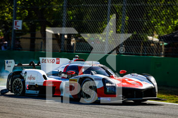 2022-07-10 - 07 CONWAY Mike (gbr), KOBAYASHI Kamui (jpn), LOPEZ Jose Maria (arg), Toyota Gazoo Racing, Toyota GR010 - Hybrid, action after their contact in the straight with the 36 NEGRAO André (bra), LAPIERRE Nicolas (fra), VAXIVIERE Matthieu (fra), Alpine Elf Team, Alpine A480 - Gibson, during the 6 Hours of Monza 2022, 4th round of the 2022 FIA World Endurance Championship on the Autodromo Nazionale di Monza from July 8 to 10, 2022 in Monza, Italy - AUTO - FIA WEC - 6 HOURS OF MONZA 2022 - ENDURANCE - MOTORS