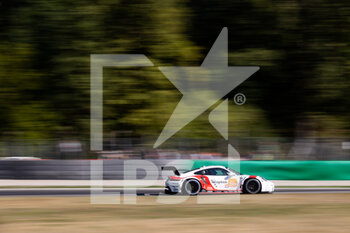 2022-07-10 - 56 IRIBE Brendan (usa), MILLROY Ollie (gbr), BARNICOAT Ben (gbr), Team Project 1, Porsche 911 RSR - 19, action during the 6 Hours of Monza 2022, 4th round of the 2022 FIA World Endurance Championship on the Autodromo Nazionale di Monza from July 8 to 10, 2022 in Monza, Italy - AUTO - FIA WEC - 6 HOURS OF MONZA 2022 - ENDURANCE - MOTORS