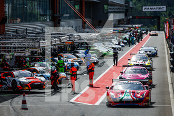2022-07-28 - 52 AF Corse, Ferrari 488 GT3 of Stefano COSTANTINI, Louis MACHIELS, Andrea BERTOLINI, Alessio ROVERA, in action in the pitlane during the TotalEnergies 24 hours of Spa 2022, 7th round of the 2022 Fanatec GT World Challenge Europe Powered by AWS, from July 27 to 31, 2021 on the Circuit de Spa-Francorchamps, in Stavelot, Belgium - AUTO - 24 HOURS OF SPA 2022 - ENDURANCE - MOTORS