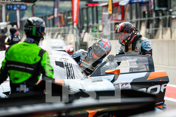 2022-07-28 - NEUBAUER Thomas, Team WRT, Audi R8 LMS evo II GT3, portrait pitstop during the TotalEnergies 24 hours of Spa 2022, 7th round of the 2022 Fanatec GT World Challenge Europe Powered by AWS, from July 27 to 31, 2021 on the Circuit de Spa-Francorchamps, in Stavelot, Belgium - AUTO - 24 HOURS OF SPA 2022 - ENDURANCE - MOTORS